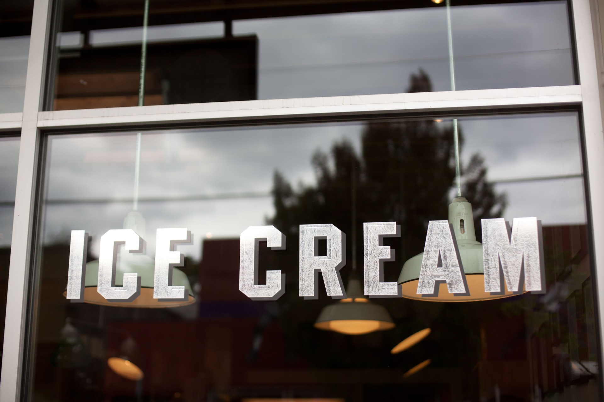 Helado en la ventana de señal